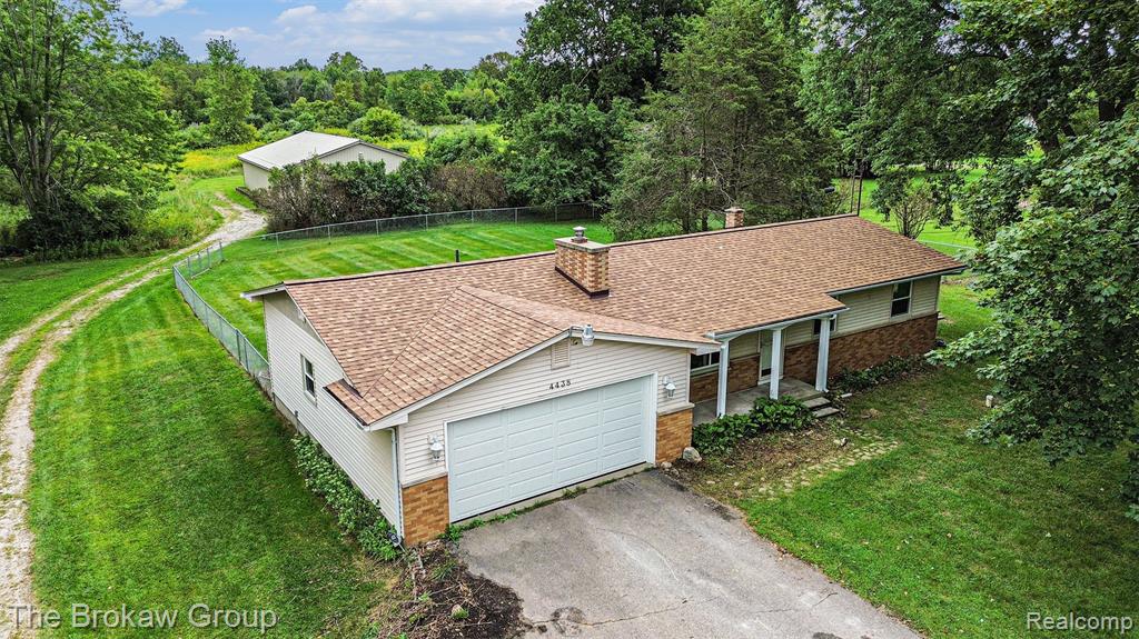 4438 N Oak Road, Davison, MI 48423 — front exterior