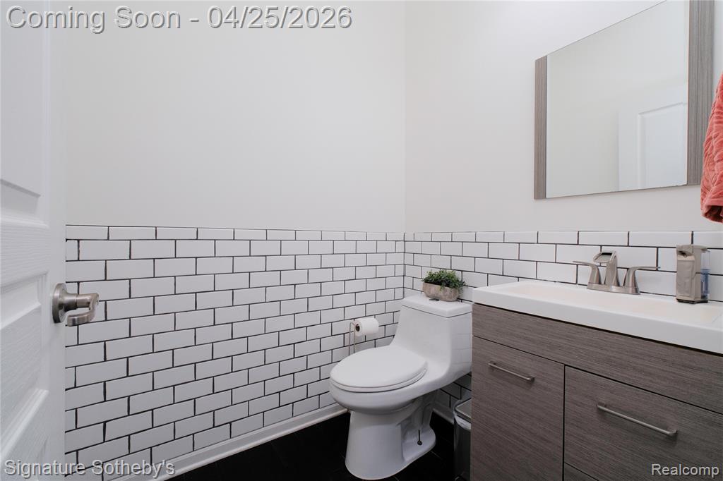 24636 Padstone Drive, South Lyon, MI 48178 — Photo 25