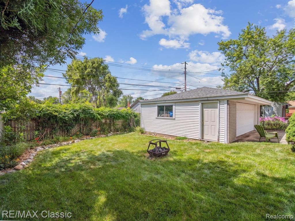 39737 BART Street, Canton, MI 48187 — Photo 27