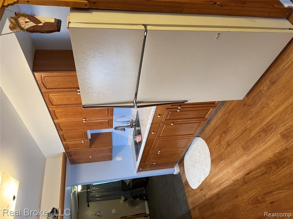 8637 Rowe Road, MI — Photo 6