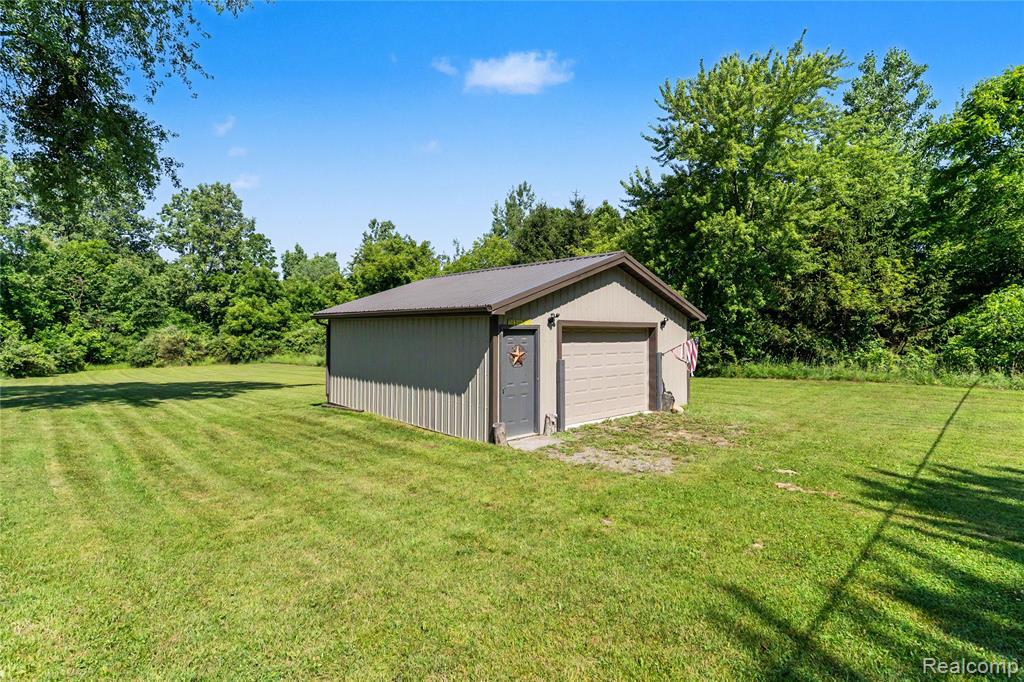 4427 N Washburn Road, Davison, MI 48423 — Photo 32