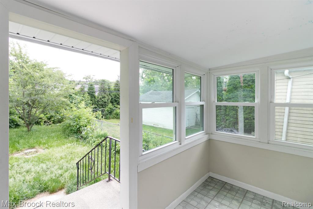 63 Maplefield Road, Pleasant Ridge, MI — Photo 21