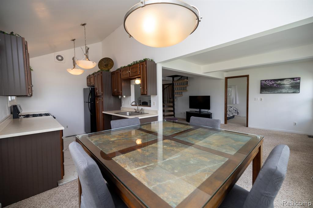 8691 Cooley Lake Road, Commerce Twp, MI 48382 — Photo 9