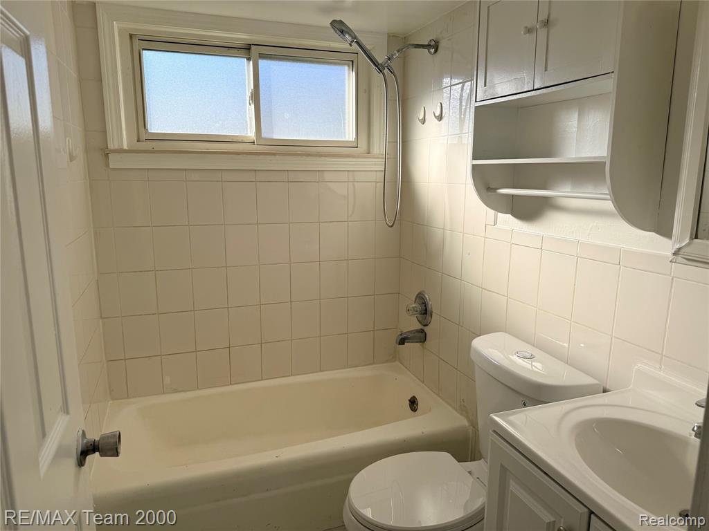 4665 Syracuse Street, Dearborn Heights, MI 48125 — Photo 21