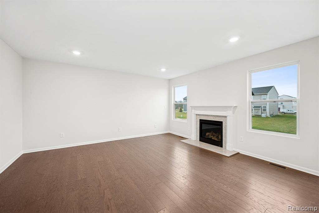 657 Swift Creek Drive, Chelsea, MI 48118 — Photo 8