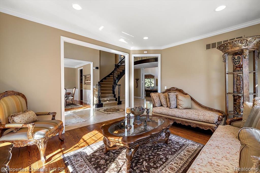 7220 Essex Drive, West Bloomfield, MI — Photo 25