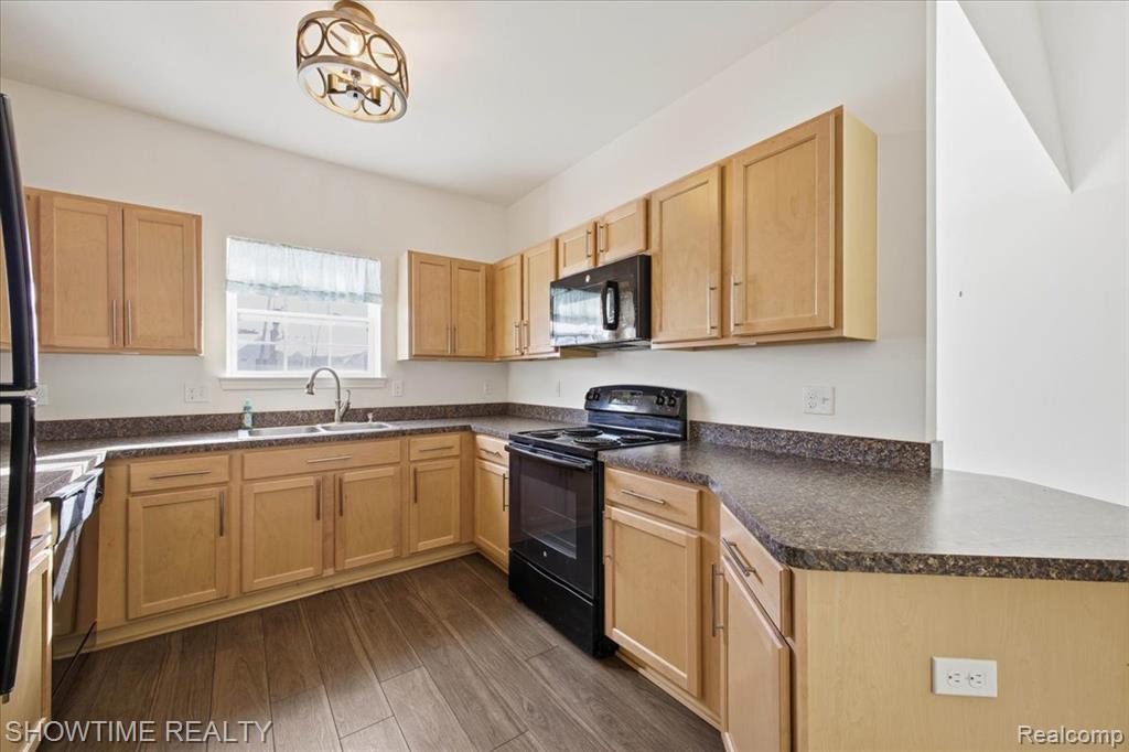 25938 MARITIME Circle S, Harrison Township, MI — Photo 5