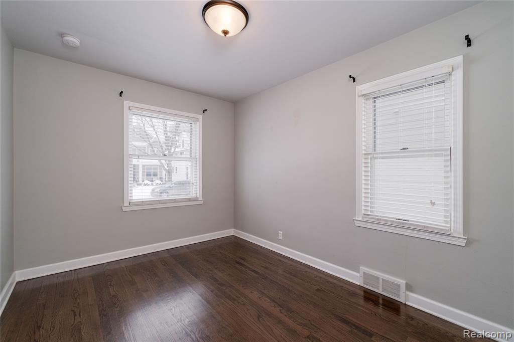 537 BIRD Avenue, Birmingham, MI 48009 — Photo 16