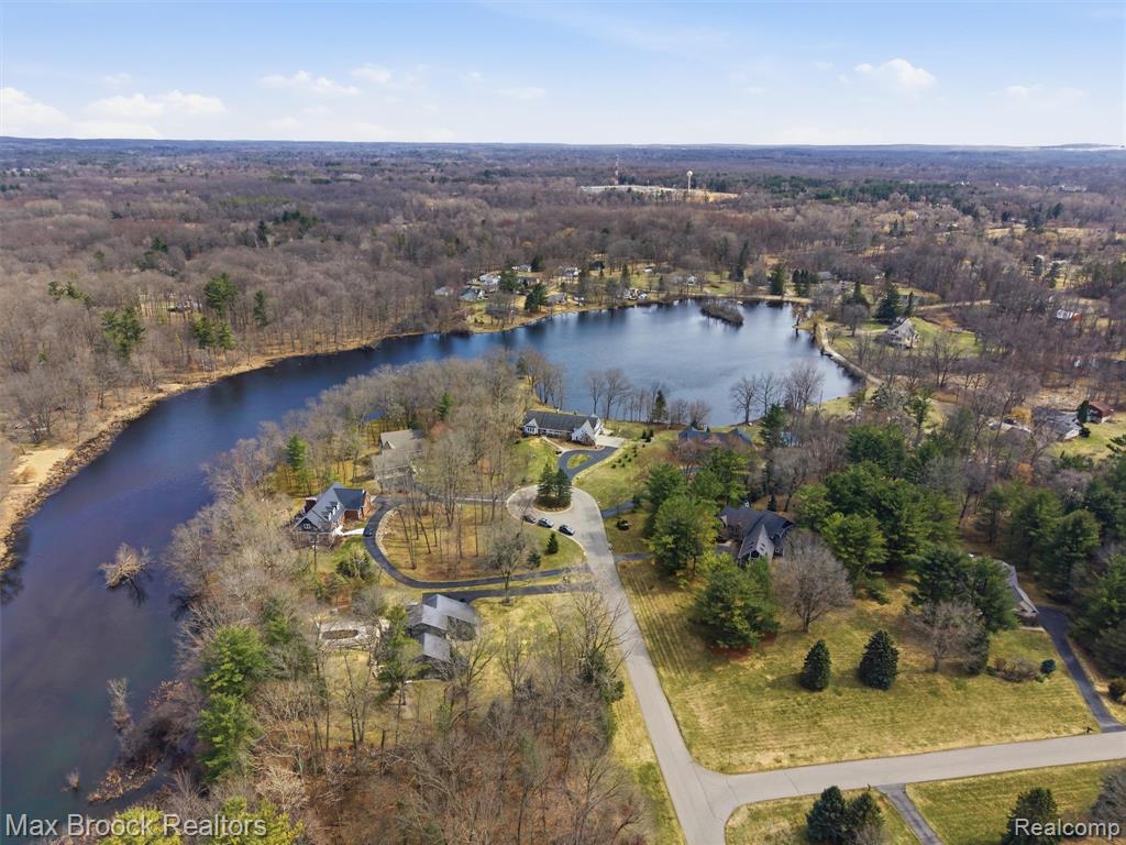 4009 Dabish Drive, Lake Orion, MI 48362 — Photo 11
