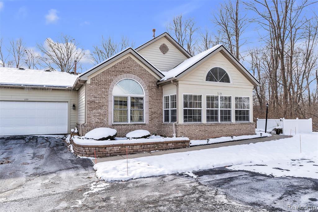 1155 Abbey Court, Westland, MI — Photo 4