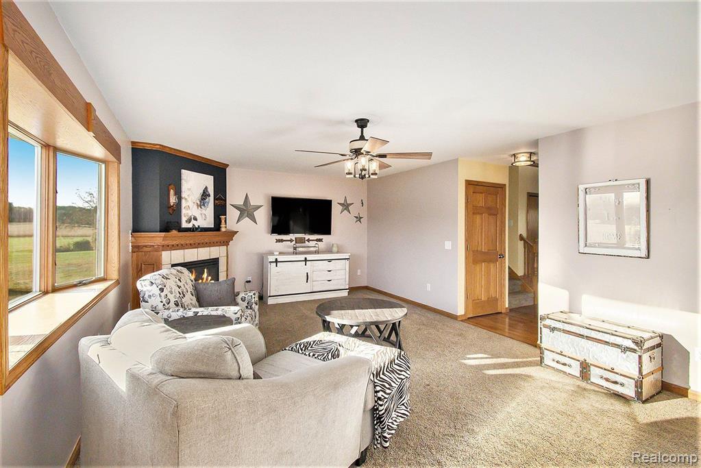 7296 RUSTIC WAY Drive, Fowlerville, MI 48836 — Photo 6
