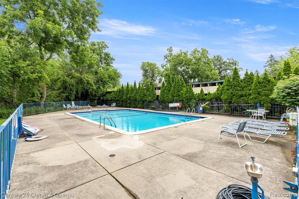 22700 Garrison Street, 404, Dearborn, MI 48124 — Photo 18