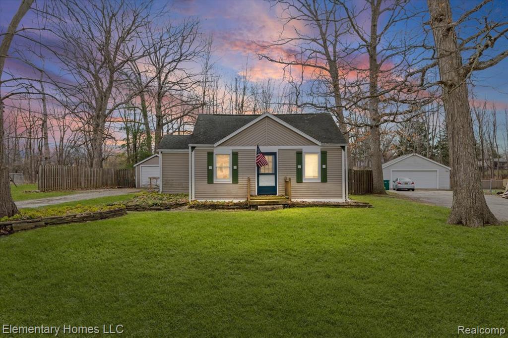 2158 Oaknoll Street, Auburn Hills, MI 48326 — front exterior