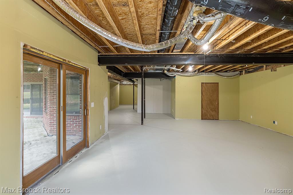 6426 OAK GROVE Road, Howell, MI 48855 — Photo 29