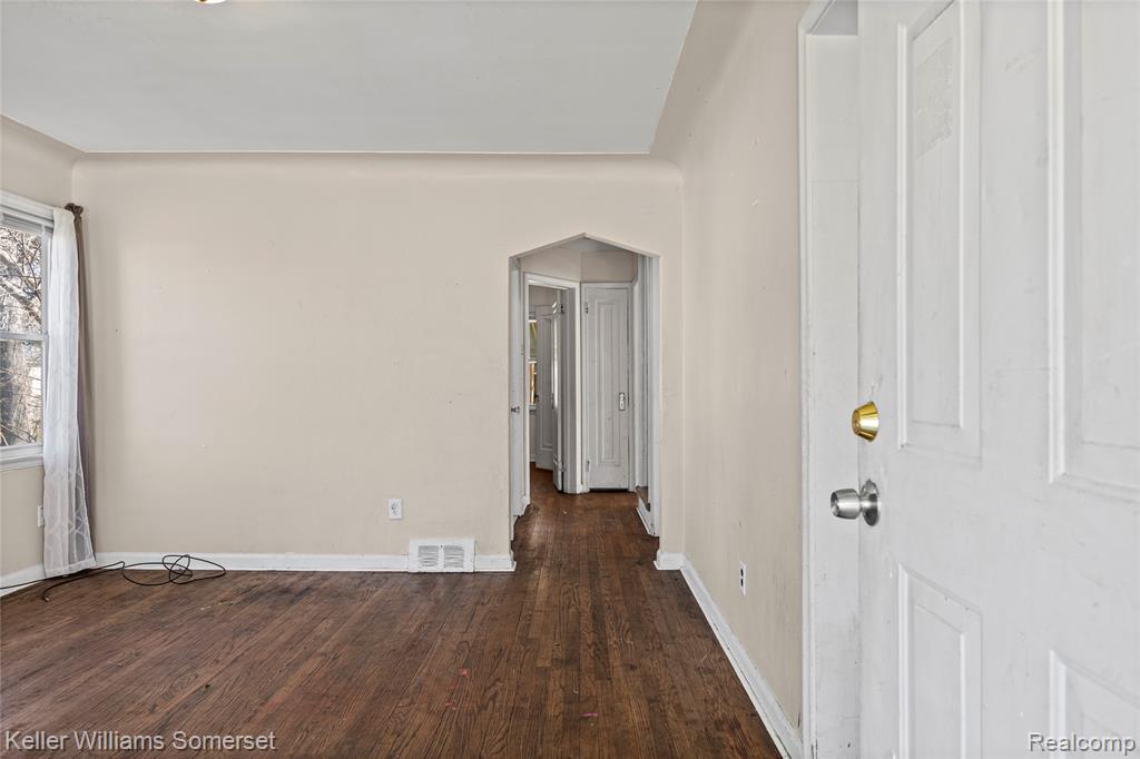 8626 Brace Street, Detroit, MI 48228 — Photo 4