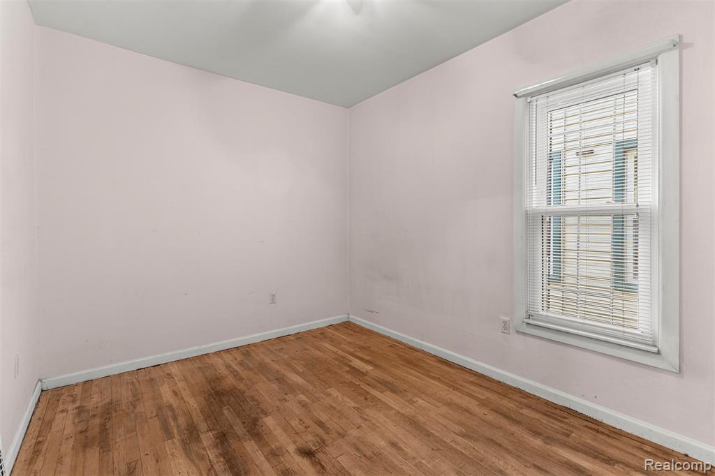 8390 Navy Street, Detroit, MI 48209 — Photo 17