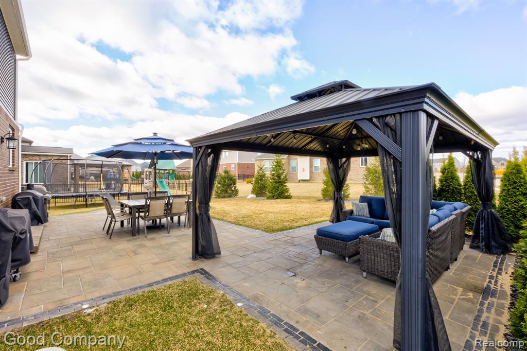 55575 HOGAN Drive, Macomb, MI 48042 — Photo 77