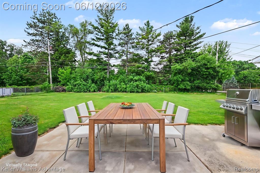 1669 Ashstan Drive, Walled Lake, MI 48390 — Photo 32