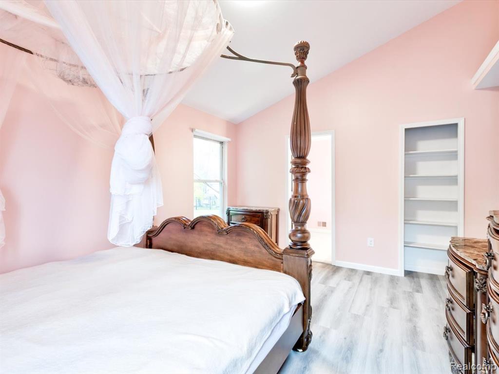 2125 S Delano Street, St. Clair, MI 48079 — Photo 17