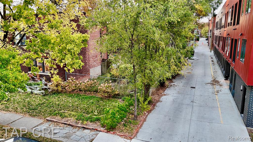 684 W Alexandrine Street, Detroit, MI 48201 — front exterior