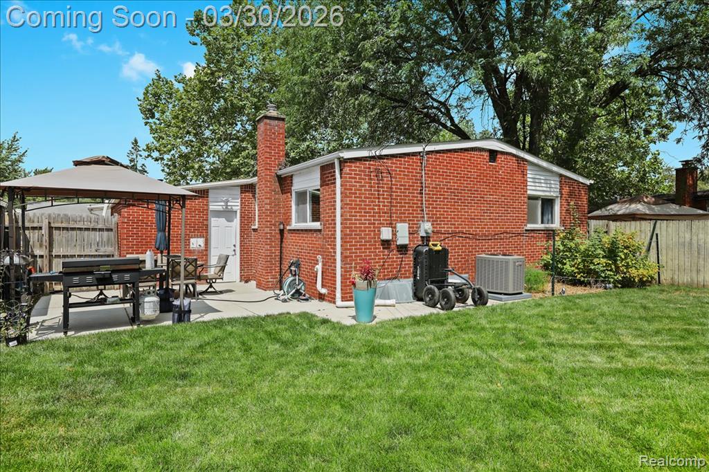 8346 Hillcrest Boulevard, Westland, MI — Photo 21