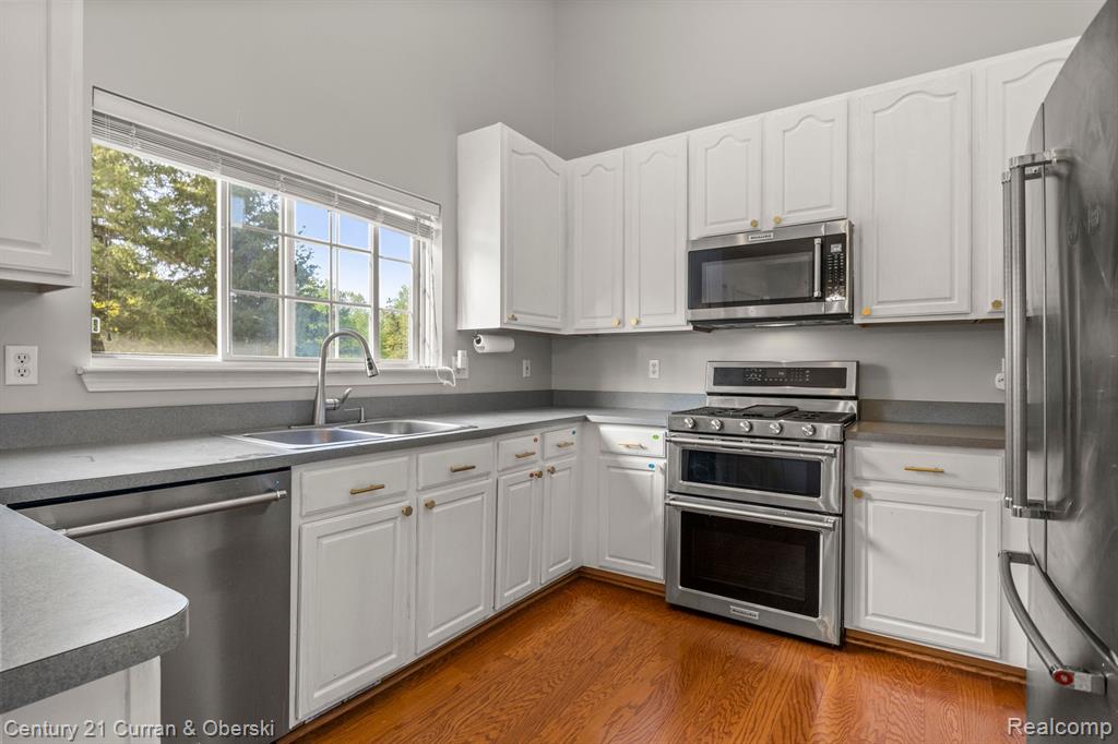 5725 VERSAILLES Avenue, Ann Arbor, MI 48103 — Photo 7