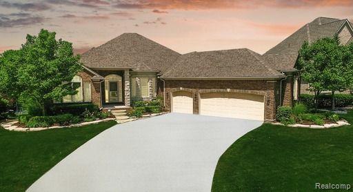 55545 WHITNEY, Shelby Twp, MI 48315 — Photo 2