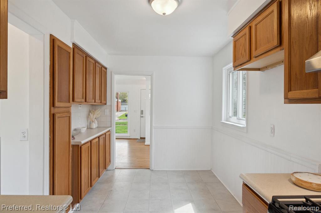 713 Duchess Street, Milford, MI 48381 — Photo 18