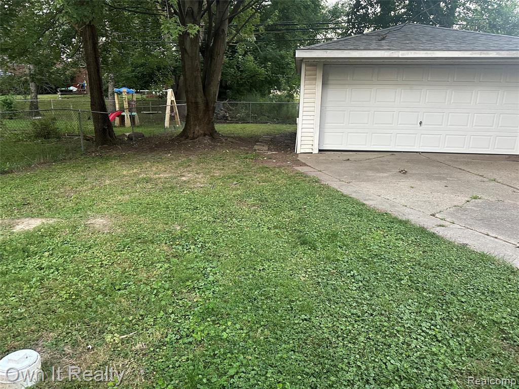 9988 Arnold, Redford, MI 48239 — Photo 3