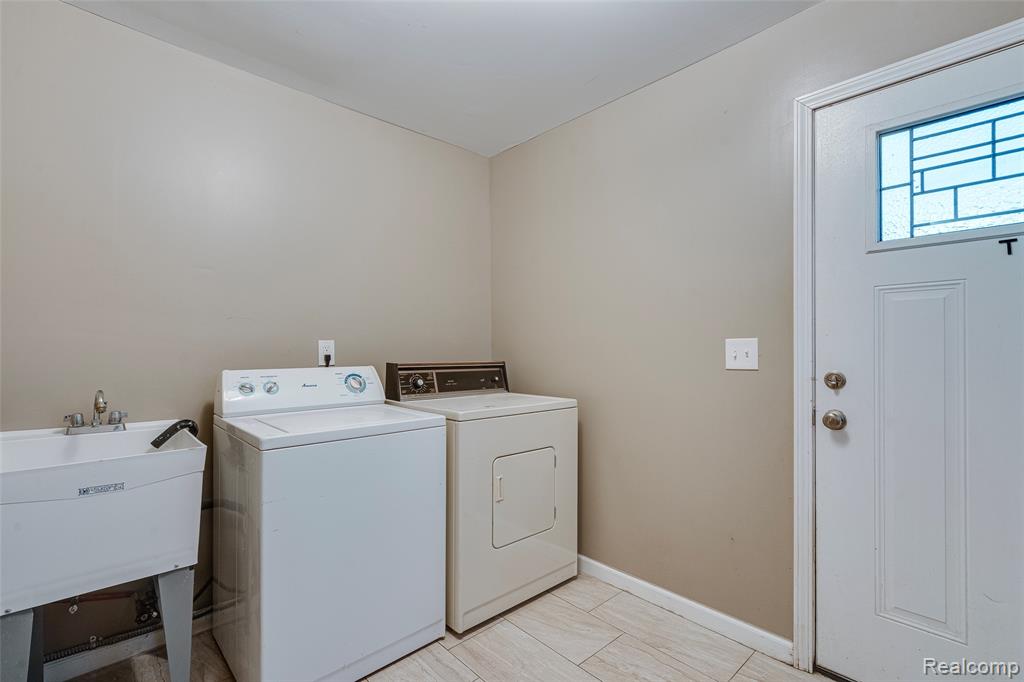 15477 WINSTON, Redford, MI 48239 — Photo 28