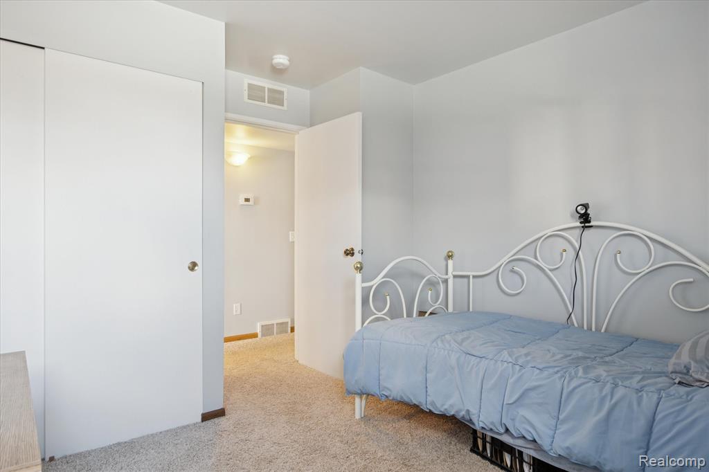 61049 Greenwood Drive, South Lyon, MI 48178 — Photo 24
