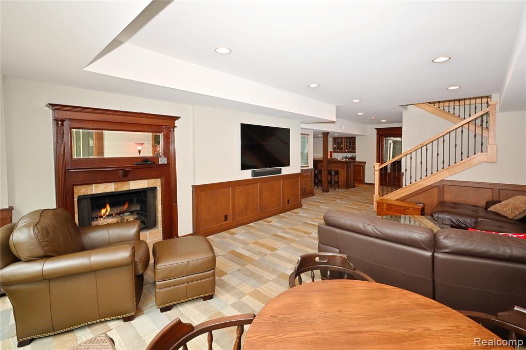 4801 N Harsdale Road, Bloomfield Hills, MI 48302 — Photo 40
