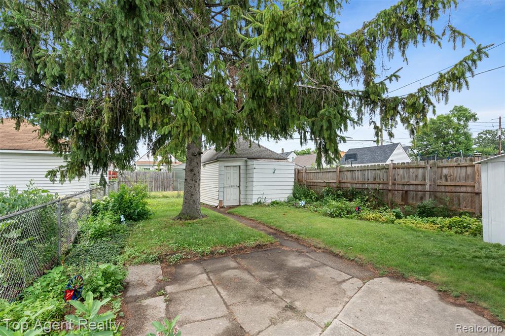 5059 Harold Street, Hamtramck, MI 48212 — Photo 25