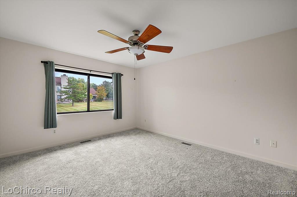 733 Hamilton Court, Rochester Hills, MI 48307 — Photo 22