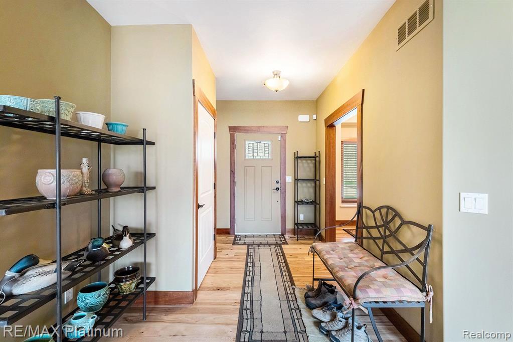 8200 EAGLE ROAD, Davisburg, MI 48350 — Photo 4
