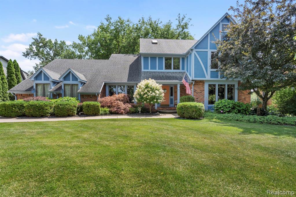 10601 Brodhead Road, Grosse Ile, MI 48138