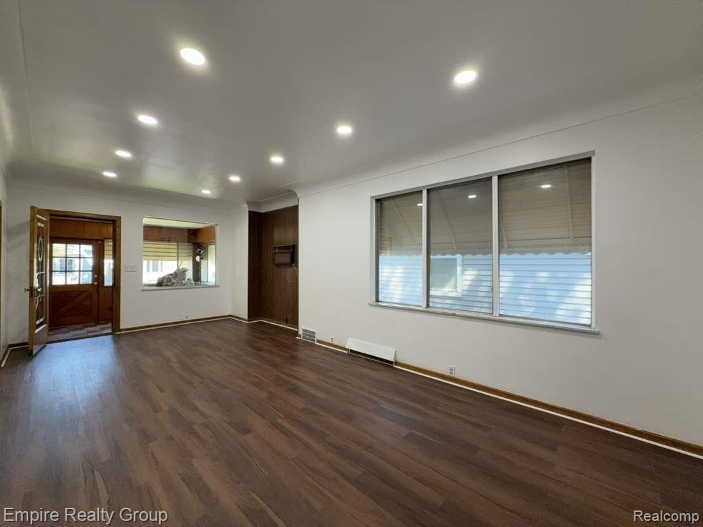 25 W Broadway Street, Ecorse, MI 48229 — Photo 4