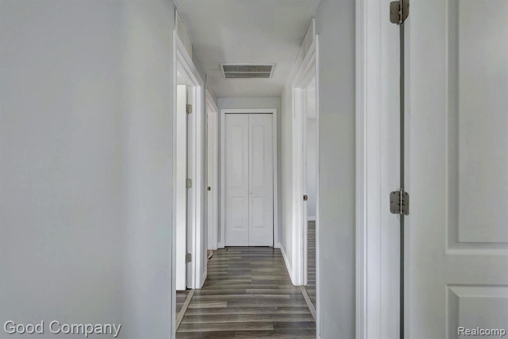 813 S Center Street, Royal Oak, MI 48067 — Photo 20