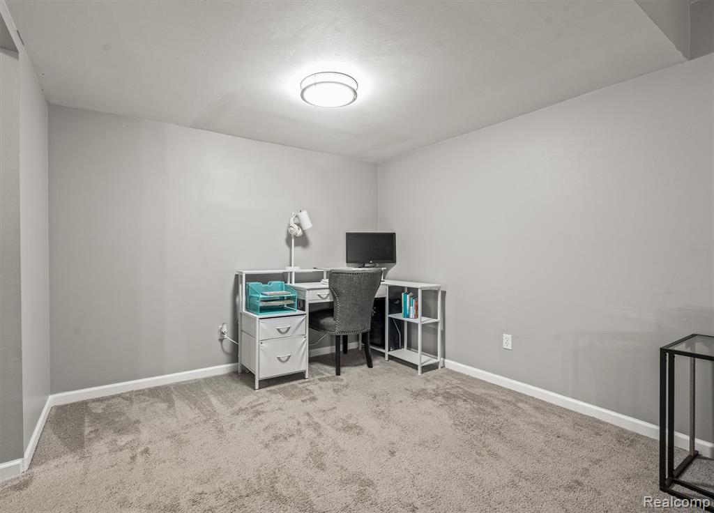 21392 E Glen Haven Circle, Novi, MI 48167 — Photo 8