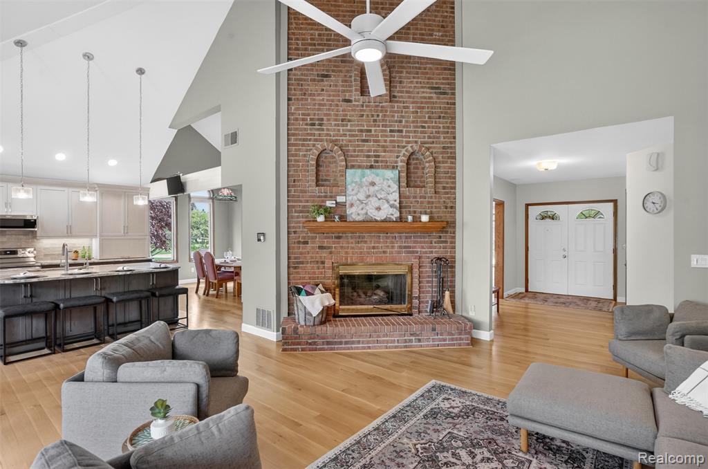 13749 Merrie Meadow Lane, South Lyon, MI 48178 — Photo 7