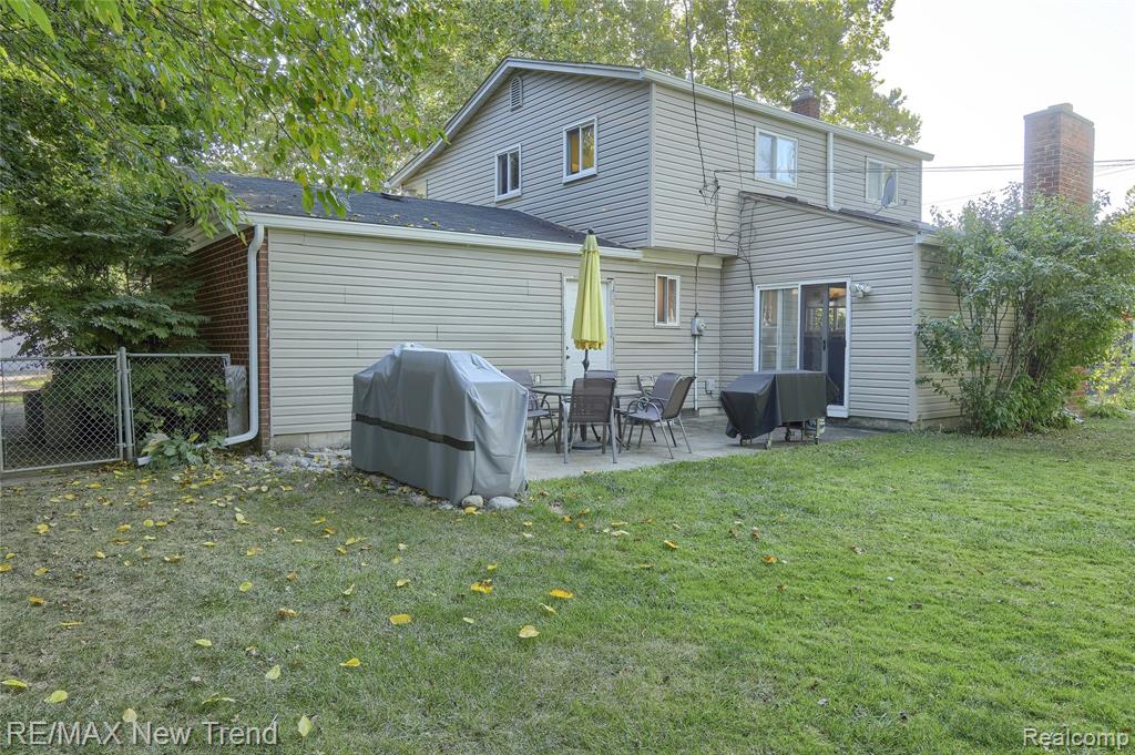 851 N Webik Avenue, Clawson, MI — Photo 26