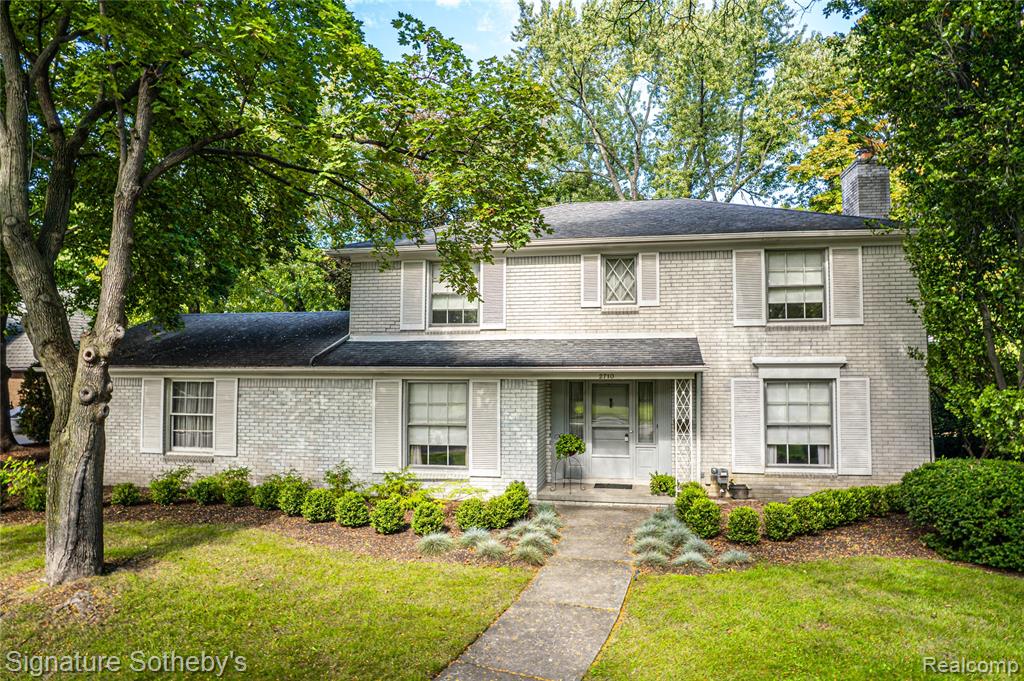 2710 Endsleigh Drive, Bloomfield Hills, MI 48301