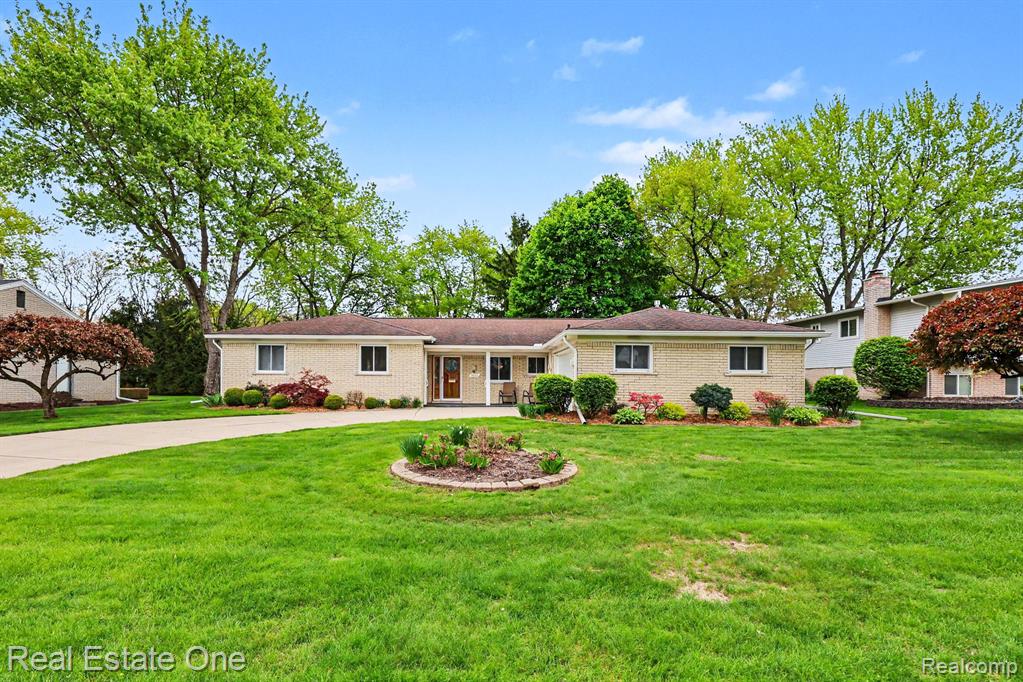 3888 Boulder Drive, Troy, MI 48084 — Photo 2