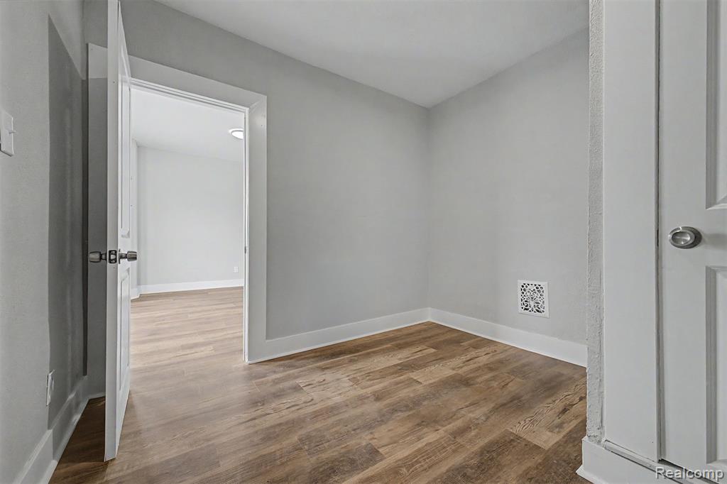 2971 Bewick Street, Detroit, MI 48214 — Photo 19