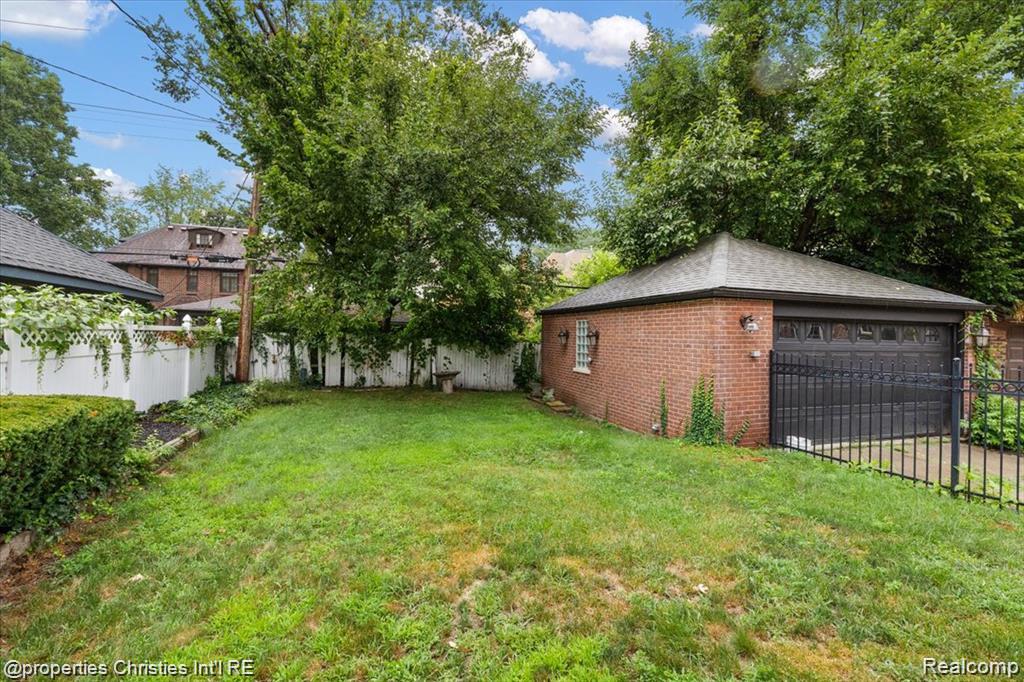 18934 FAIRFIELD Street, Detroit, MI 48221 — Photo 10