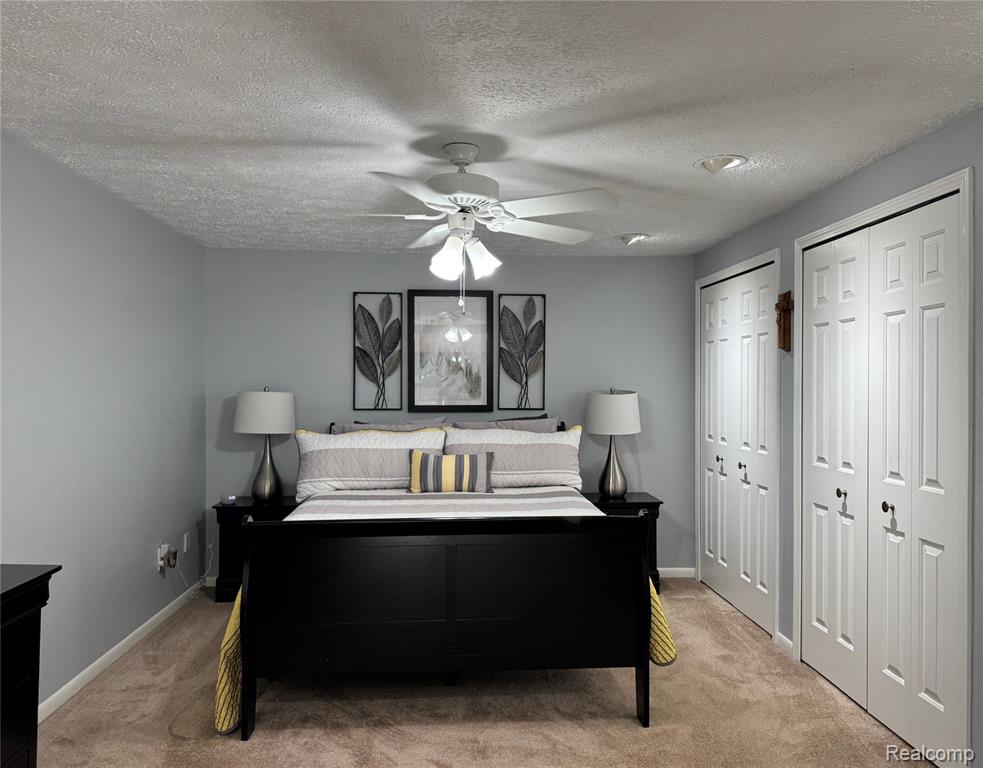 405 Woodstone Road, Waterford, MI 48327 — Photo 22