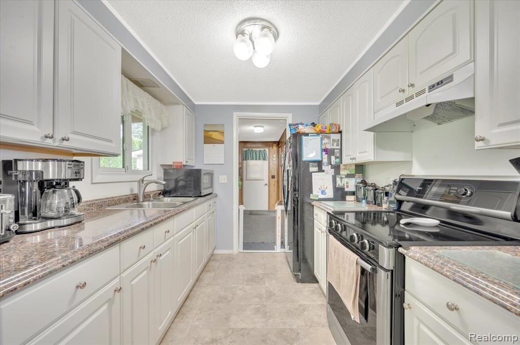 6516 Weyer Road, Imlay City, MI 48444 — Photo 15