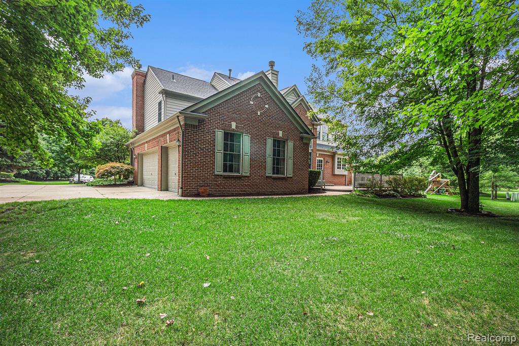 1390 LEGACY Court, Canton, MI 48187 — Photo 27