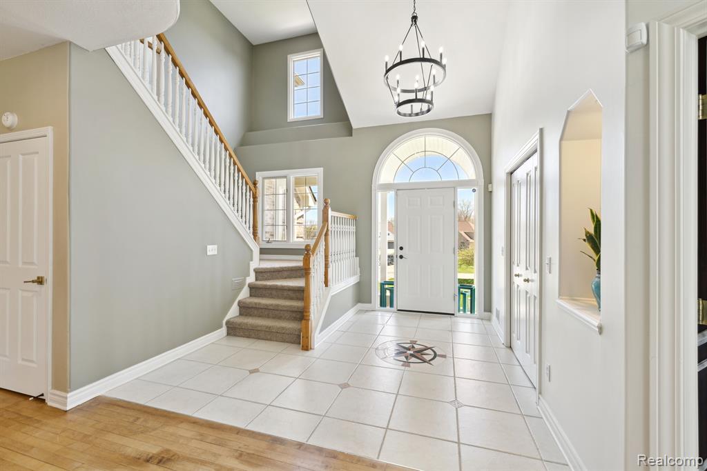 7520 FAIRVIEW Drive, Goodrich Vlg, MI — Photo 5
