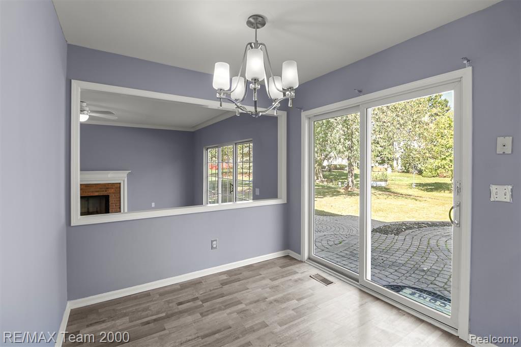 45225 Yorkshire Drive, Novi, MI — Photo 17